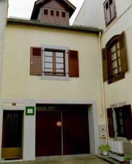 Joli Appartement Avec Terrasse Et Jardin - Vue Sur Montagne Bagnères-de-Bigorre Extérieur photo